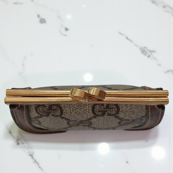 Authentic Gucci Vintage GG Monogram Kisslock Double Coin Purse MSRP $799 - Picture 4 of 12